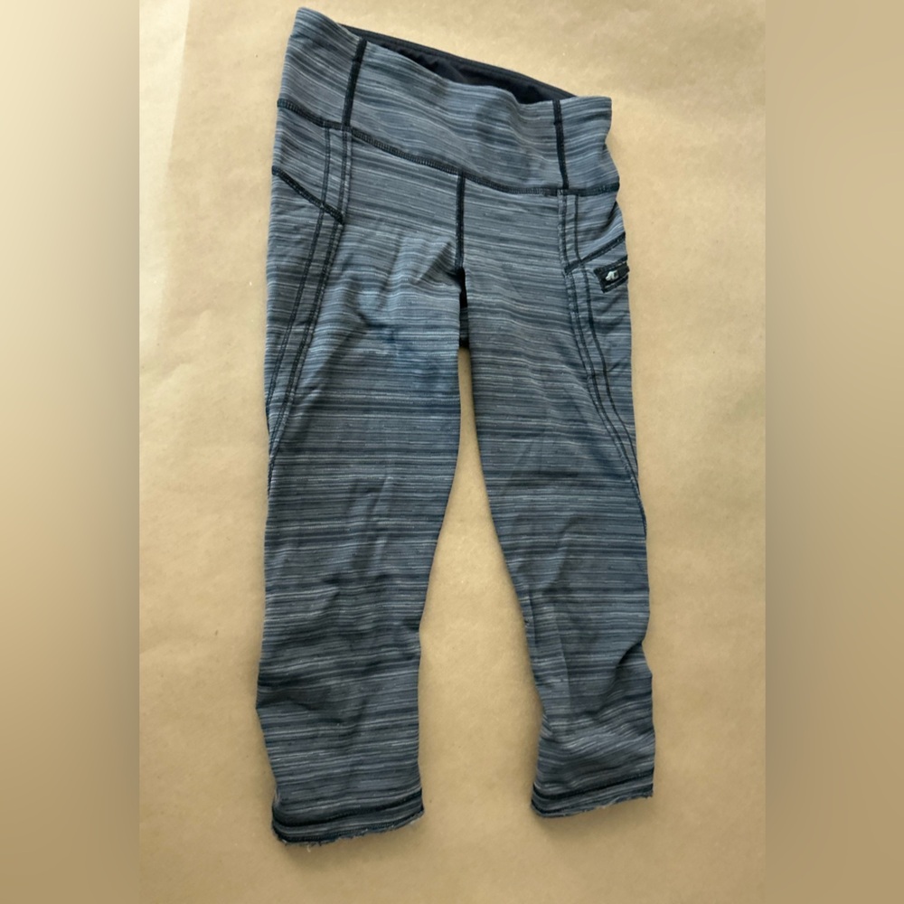 Lululemon top speed crop